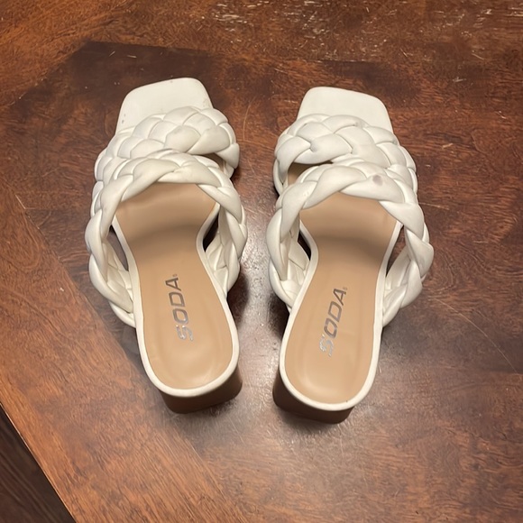 SODA WHITE Block HEELS - Picture 4 of 5